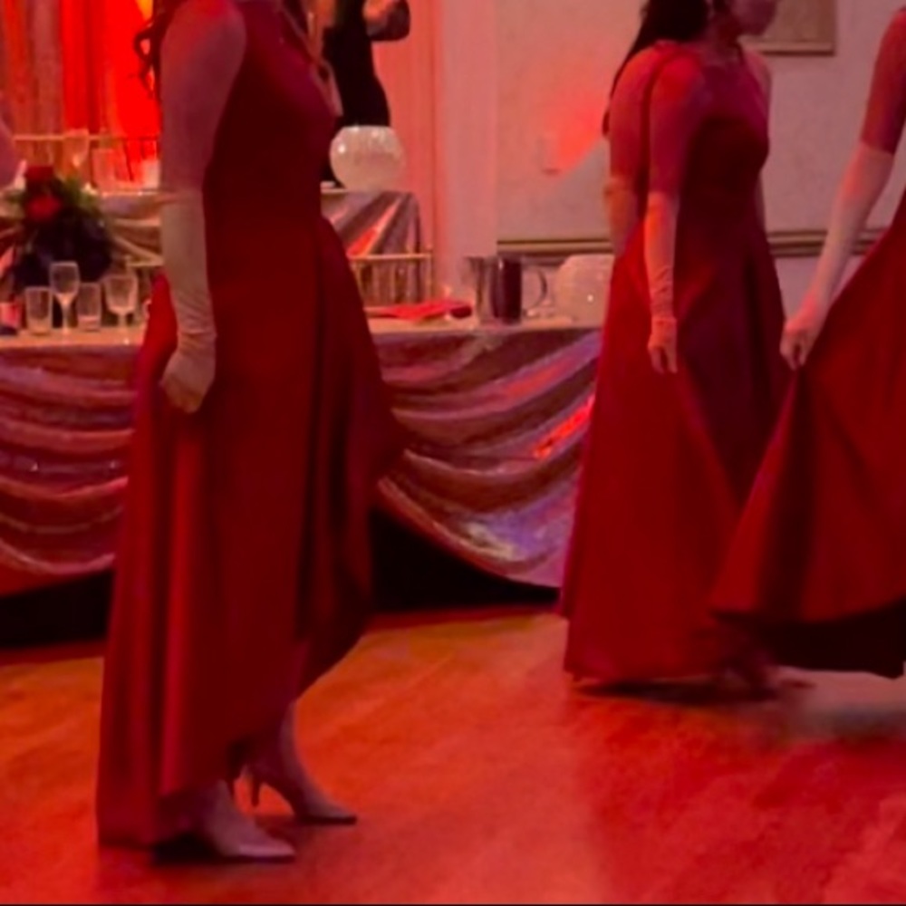 Wine colored dress size 7-8. Dress ran small would fit size 6.